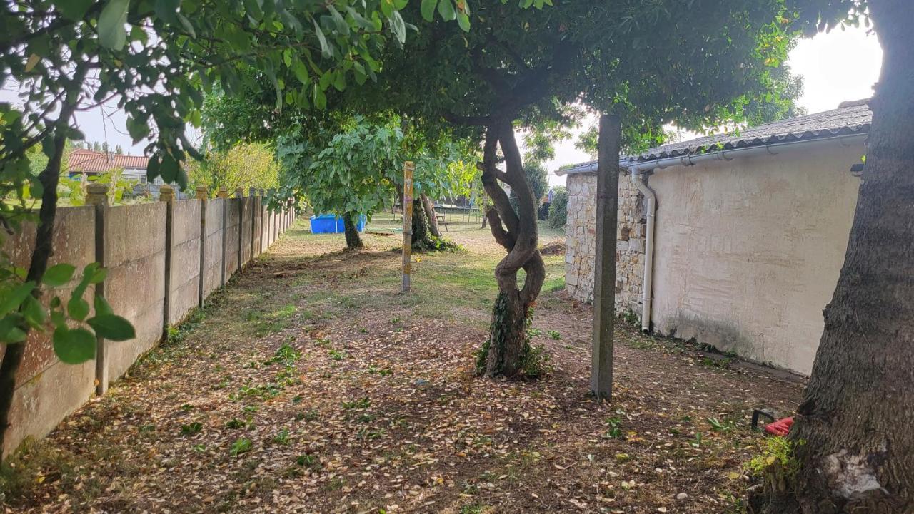 Maison 6 Personnes A Qlqs Minutes Des Plages Le Bernard Εξωτερικό φωτογραφία